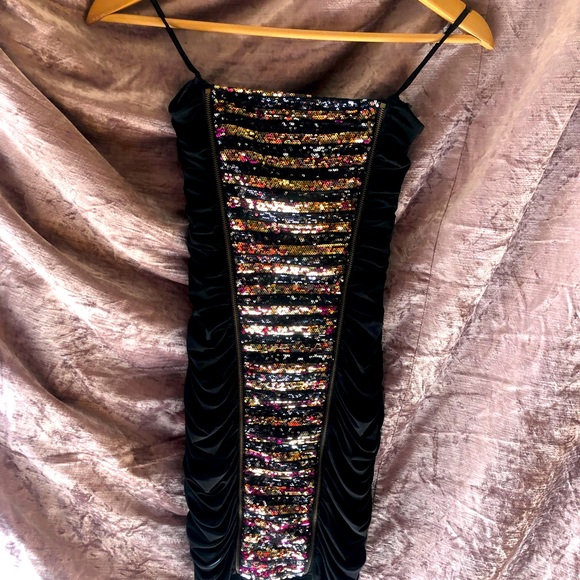 Black Multi-Color Sequined Ruched Tube Dress - Picture 3 of 8